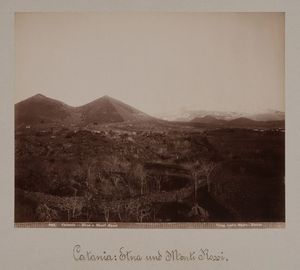 Mauro Ledru - Catania. Veduta dell'Etna e dei Monti Rossi.