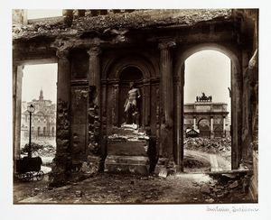 Album '1870-1871', con 89 fotografie relative alle rovine causate dall'insurrezione della Comune (Parigi 1871).  - Asta Fotografie storiche - Associazione Nazionale - Case d'Asta italiane