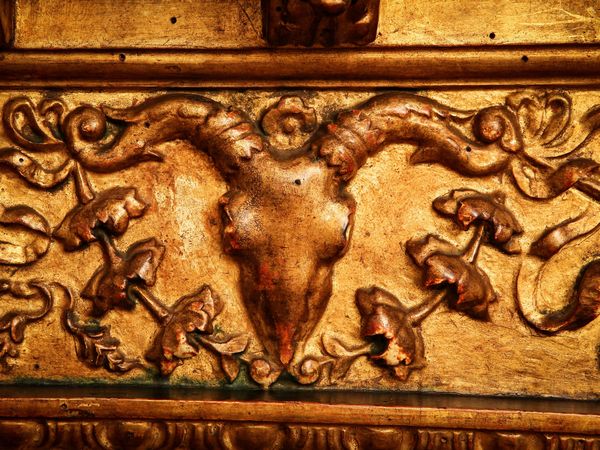 Libreria in legno e pastiglia dorata  - Asta Arredi e Dipinti dal Castello di Gamberaia a Firenze - Associazione Nazionale - Case d'Asta italiane