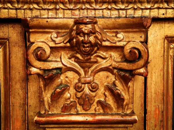 Libreria in legno e pastiglia dorata  - Asta Arredi e Dipinti dal Castello di Gamberaia a Firenze - Associazione Nazionale - Case d'Asta italiane