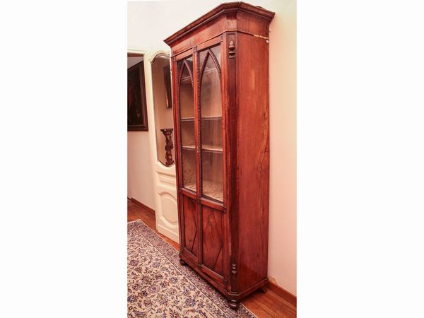 Libreria-vetrina impiallacciata in piuma di mogano  - Asta Arredi e Dipinti dal Castello di Gamberaia a Firenze - Associazione Nazionale - Case d'Asta italiane