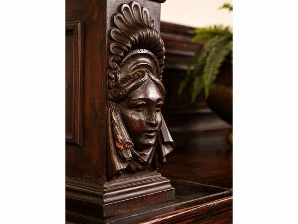 Monumentale panca da ingresso in noce  - Asta Arredi e Dipinti dal Castello di Gamberaia a Firenze - Associazione Nazionale - Case d'Asta italiane