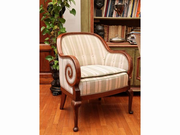 Poltrona a pozzetto in ciliegio  - Asta Arredi e Dipinti dal Castello di Gamberaia a Firenze - Associazione Nazionale - Case d'Asta italiane