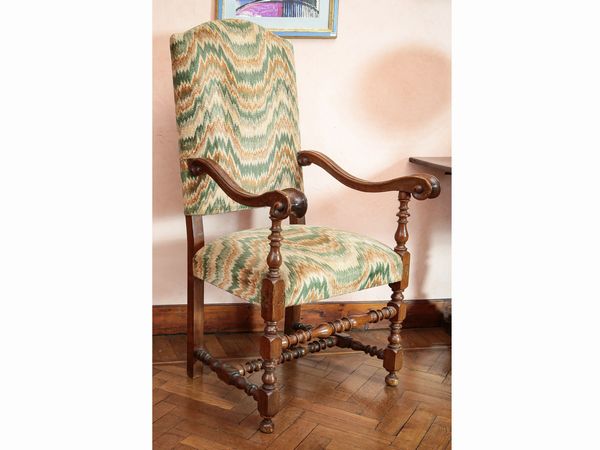 Poltrona in noce  - Asta Arredi e Dipinti dal Castello di Gamberaia a Firenze - Associazione Nazionale - Case d'Asta italiane