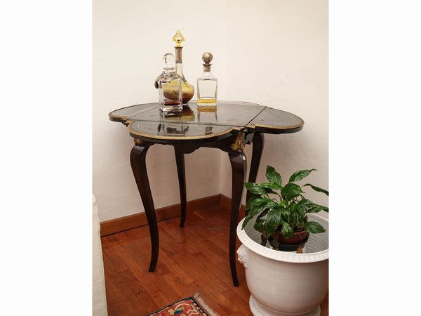 Tavolino a fazzoletto in mogano  - Asta Arredi e Dipinti dal Castello di Gamberaia a Firenze - Associazione Nazionale - Case d'Asta italiane