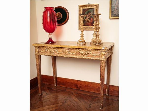Tavolo a muro in legno dipinto e in parte dorato  - Asta Arredi e Dipinti dal Castello di Gamberaia a Firenze - Associazione Nazionale - Case d'Asta italiane