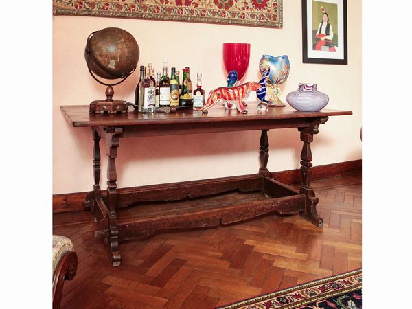 Tavolo in noce  - Asta Arredi e Dipinti dal Castello di Gamberaia a Firenze - Associazione Nazionale - Case d'Asta italiane