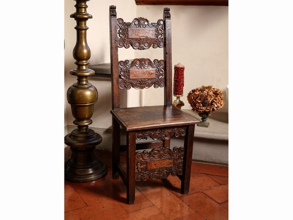 Tre sedie in noce  - Asta Arredi e Dipinti dal Castello di Gamberaia a Firenze - Associazione Nazionale - Case d'Asta italiane