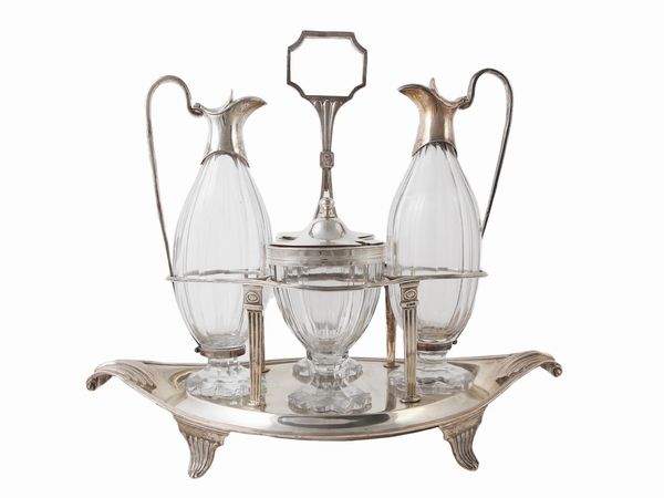 Oliera a navette in argento, Henry Chawner  - Asta Arredi e Dipinti dal Castello di Gamberaia a Firenze - Associazione Nazionale - Case d'Asta italiane