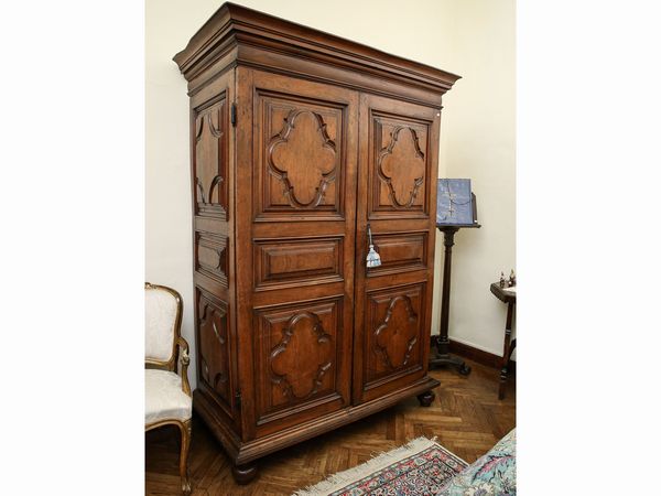 Armadio in noce  - Asta Arredi e Dipinti dal Castello di Gamberaia a Firenze - Associazione Nazionale - Case d'Asta italiane