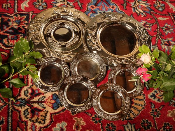 Set da tavola in metallo argentato, Brandimarte  - Asta Arredi e Dipinti dal Castello di Gamberaia a Firenze - Associazione Nazionale - Case d'Asta italiane