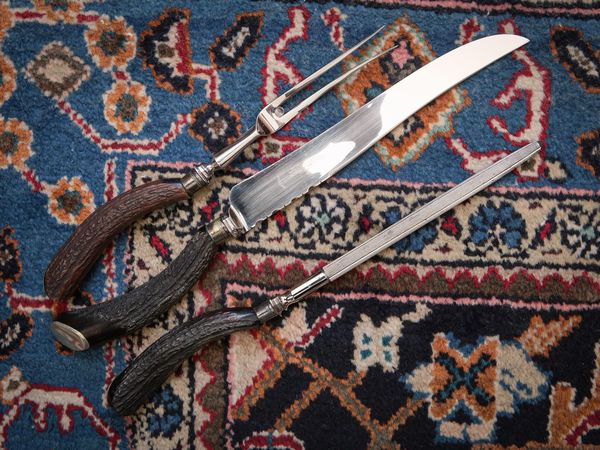 Set da trinciante  - Asta Arredi e Dipinti dal Castello di Gamberaia a Firenze - Associazione Nazionale - Case d'Asta italiane