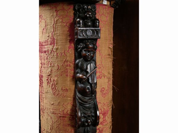 Colonna portasculture in legno tenero ebanizzato  - Asta Arredi e Dipinti dal Castello di Gamberaia a Firenze - Associazione Nazionale - Case d'Asta italiane