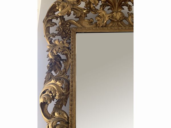 Console con specchiera in legno intagliato e dorato  - Asta Arredi e Dipinti dal Castello di Gamberaia a Firenze - Associazione Nazionale - Case d'Asta italiane