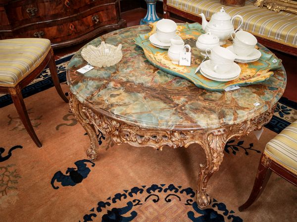 Tavolino basso da centro  - Asta Arredi e Dipinti dal Castello di Gamberaia a Firenze - Associazione Nazionale - Case d'Asta italiane