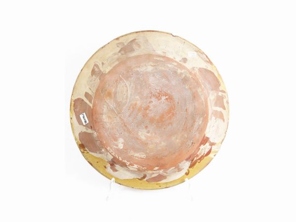 Piatto in terracotta ingobbiata e invetriata  - Asta Arredi e Dipinti dal Castello di Gamberaia a Firenze - Associazione Nazionale - Case d'Asta italiane