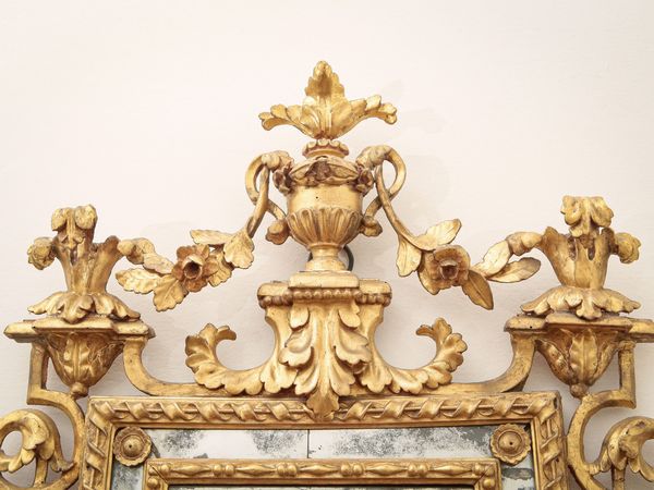 Coppia di grandi specchiere a ventola in legno intagliato e dorato  - Asta Arredi e Dipinti dal Castello di Gamberaia a Firenze - Associazione Nazionale - Case d'Asta italiane