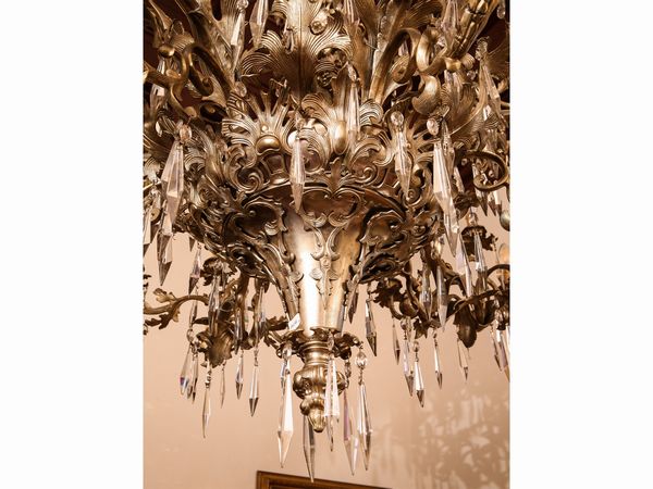 Grande lampadario in metallo argentato  - Asta Arredi e Dipinti dal Castello di Gamberaia a Firenze - Associazione Nazionale - Case d'Asta italiane