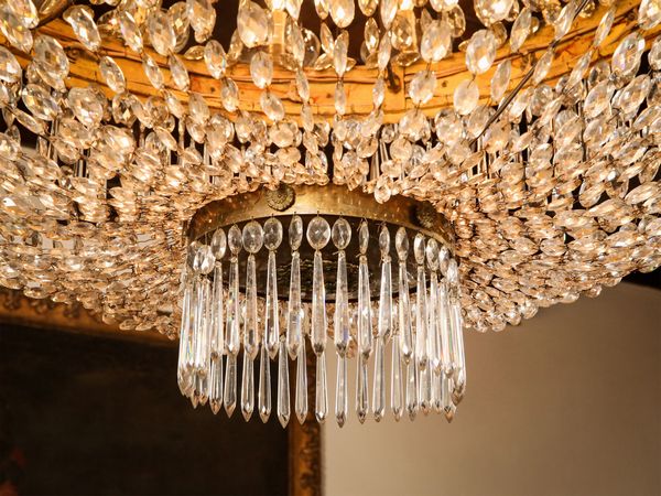 Monumentale lampadario a paniere in bronzo dorato e cristallo  - Asta Arredi e Dipinti dal Castello di Gamberaia a Firenze - Associazione Nazionale - Case d'Asta italiane