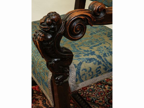 Coppia di seggioloni in noce  - Asta Arredi e Dipinti dal Castello di Gamberaia a Firenze - Associazione Nazionale - Case d'Asta italiane