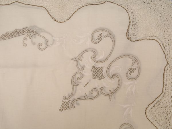 Set di dodici tovagliette all'americana  - Asta Arredi e Dipinti dal Castello di Gamberaia a Firenze - Associazione Nazionale - Case d'Asta italiane