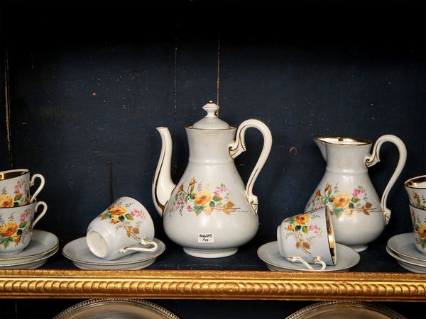 Servizio da caff in porcellana  - Asta Arredi e Dipinti dal Castello di Gamberaia a Firenze - Associazione Nazionale - Case d'Asta italiane