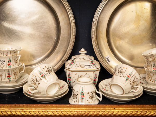 Servizio da caff in porcellana  - Asta Arredi e Dipinti dal Castello di Gamberaia a Firenze - Associazione Nazionale - Case d'Asta italiane