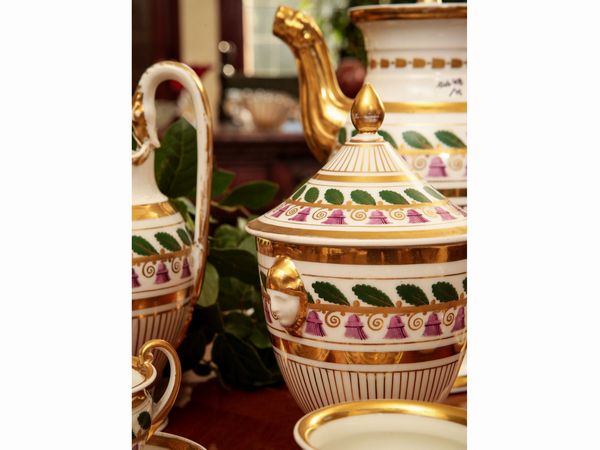 Importante servizio da caff in porcellana, Ginori  - Asta Arredi e Dipinti dal Castello di Gamberaia a Firenze - Associazione Nazionale - Case d'Asta italiane