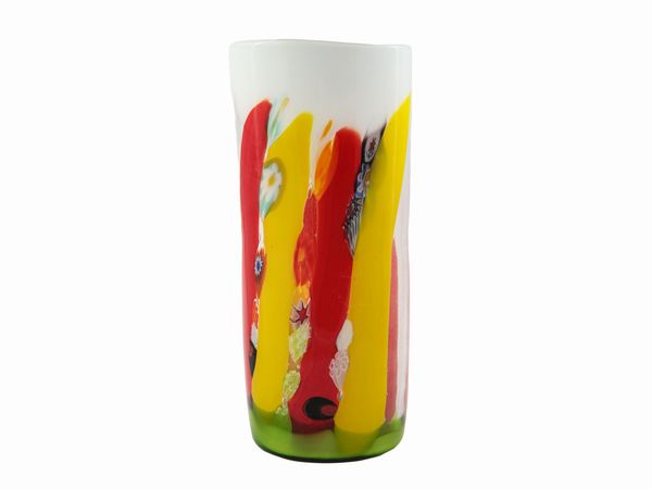 Vaso in vetro lattimo  - Asta Arredi e Dipinti dal Castello di Gamberaia a Firenze - Associazione Nazionale - Case d'Asta italiane