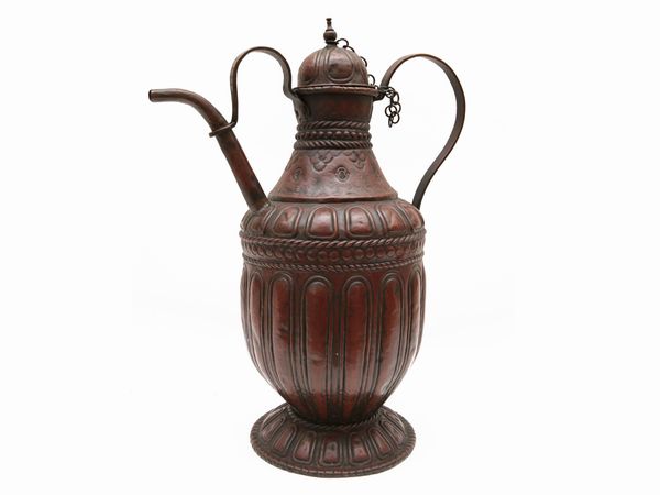 Grande versatoio in rame  - Asta Arredi e Dipinti dal Castello di Gamberaia a Firenze - Associazione Nazionale - Case d'Asta italiane