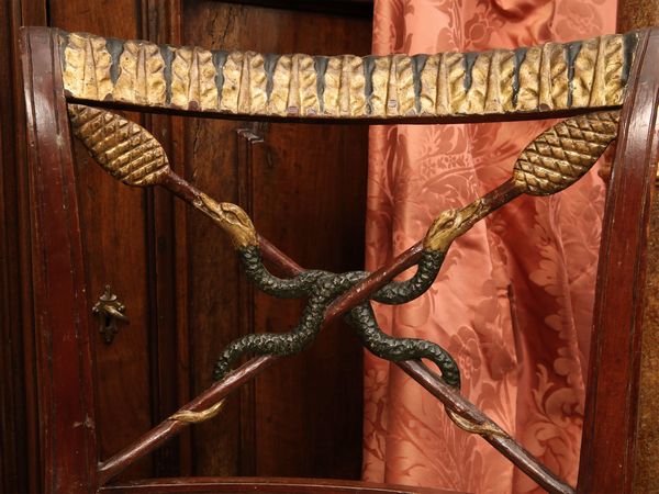 Finimento in noce  - Asta Arredi e Dipinti dal Castello di Gamberaia a Firenze - Associazione Nazionale - Case d'Asta italiane