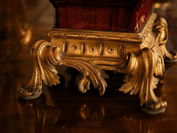 Grande vaso in porcellana rossa  - Asta Arredi e Dipinti dal Castello di Gamberaia a Firenze - Associazione Nazionale - Case d'Asta italiane