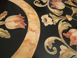 Tavolo in noce con piano in scagliola, Bianco Bianchi Firenze  - Asta Arredi e Dipinti dal Castello di Gamberaia a Firenze - Associazione Nazionale - Case d'Asta italiane