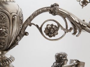 Importante trittico centrotavola vittoriano in argento sterling 925/1000  - Asta Arredi e Dipinti dal Castello di Gamberaia a Firenze - Associazione Nazionale - Case d'Asta italiane