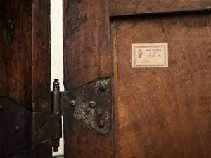 Armadio in noce  - Asta Arredi e Dipinti dal Castello di Gamberaia a Firenze - Associazione Nazionale - Case d'Asta italiane