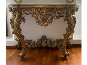Console con specchiera in legno intagliato e dorato  - Asta Arredi e Dipinti dal Castello di Gamberaia a Firenze - Associazione Nazionale - Case d'Asta italiane