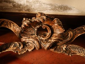 Coppia di console in legno intagliato e dorato  - Asta Arredi e Dipinti dal Castello di Gamberaia a Firenze - Associazione Nazionale - Case d'Asta italiane