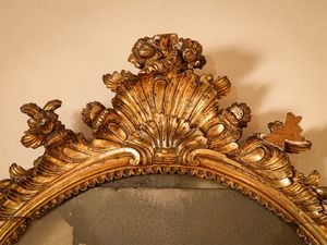 Coppia di cornici ovali in legno intagliato e dorato  - Asta Arredi e Dipinti dal Castello di Gamberaia a Firenze - Associazione Nazionale - Case d'Asta italiane