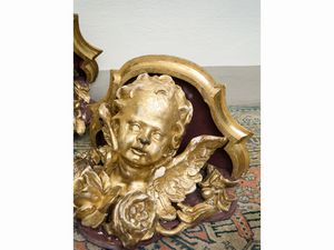 Coppia di mensole in legno intagliato e dorato  - Asta Arredi e Dipinti dal Castello di Gamberaia a Firenze - Associazione Nazionale - Case d'Asta italiane