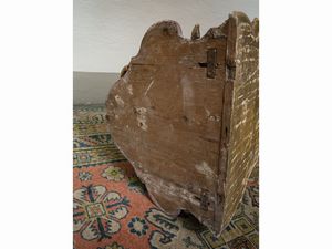 Coppia di mensole in legno intagliato e dorato  - Asta Arredi e Dipinti dal Castello di Gamberaia a Firenze - Associazione Nazionale - Case d'Asta italiane