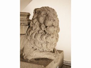 Coppia di sculture in pietra serena  - Asta Arredi e Dipinti dal Castello di Gamberaia a Firenze - Associazione Nazionale - Case d'Asta italiane