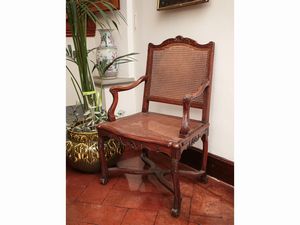 Divano e serie di cinque poltrone in noce  - Asta Arredi e Dipinti dal Castello di Gamberaia a Firenze - Associazione Nazionale - Case d'Asta italiane