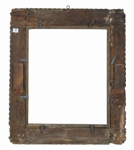 MANIFATTURA DEL XVII SECOLO : Cornice in legno intagliato, ebanizzato e dorato, battuta con decoro a perlinatura, fascia liscia con decorazioni a volute al centro e agli angoli  - Asta Asta 387 | ARTE ANTICA E DEL XIX SECOLO - DAL RINASCIMENTO AL SIMBOLISMO: OPERE DA COLLEZIONI ITALIANE Tradizionale - Associazione Nazionale - Case d'Asta italiane