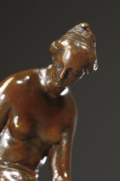 PRIEUR BARTHLEMY (1536 - 1611) : Figura femminile che si toglie una spina dal piede  - Asta Asta 387 | ARTE ANTICA E DEL XIX SECOLO - DAL RINASCIMENTO AL SIMBOLISMO: OPERE DA COLLEZIONI ITALIANE Tradizionale - Associazione Nazionale - Case d'Asta italiane