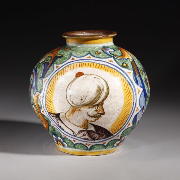 BOTTEGA DI MASTRO DOMENICO, VENEZIA, CIRCA 1580 : Vaso a boccia in maiolica policroma con figure di turco e uomo con cappello entro medaglioni in cornice bianca, corpo decorato da volute fitomorfe e floreali  - Asta Asta 387 | ARTE ANTICA E DEL XIX SECOLO - DAL RINASCIMENTO AL SIMBOLISMO: OPERE DA COLLEZIONI ITALIANE Tradizionale - Associazione Nazionale - Case d'Asta italiane