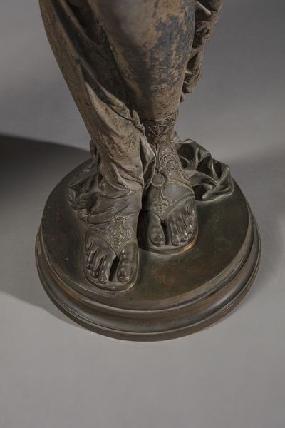 BRONZISTA DEL XX SECOLO : Coppia di figure femminili musicanti  - Asta Asta 387 | ARTE ANTICA E DEL XIX SECOLO - DAL RINASCIMENTO AL SIMBOLISMO: OPERE DA COLLEZIONI ITALIANE Tradizionale - Associazione Nazionale - Case d'Asta italiane