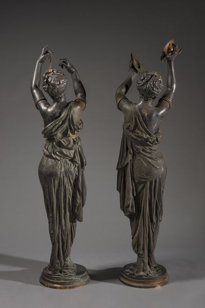BRONZISTA DEL XX SECOLO : Coppia di figure femminili musicanti  - Asta Asta 387 | ARTE ANTICA E DEL XIX SECOLO - DAL RINASCIMENTO AL SIMBOLISMO: OPERE DA COLLEZIONI ITALIANE Tradizionale - Associazione Nazionale - Case d'Asta italiane