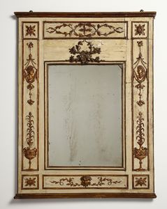 MANIFATTURA ITALIANA DELLA FINE DEL XVIII SECOLO : Consolle demilune con piano in marmo giallo e specchiera in legno intagliato, laccato e parzialmente dorato, decorazioni fitomorfe di gusto neoclassico, gambe troncopiramidali scanalate  - Asta Asta 387 | ARTE ANTICA E DEL XIX SECOLO - DAL RINASCIMENTO AL SIMBOLISMO: OPERE DA COLLEZIONI ITALIANE Tradizionale - Associazione Nazionale - Case d'Asta italiane