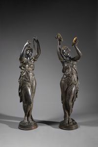 BRONZISTA DEL XX SECOLO - Coppia di figure femminili musicanti
