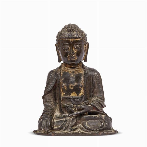 FIGURA, CINA, DINASTIA MING, SEC. XVI-XVII  - Asta Arte Orientale | 东方艺术 - Associazione Nazionale - Case d'Asta italiane